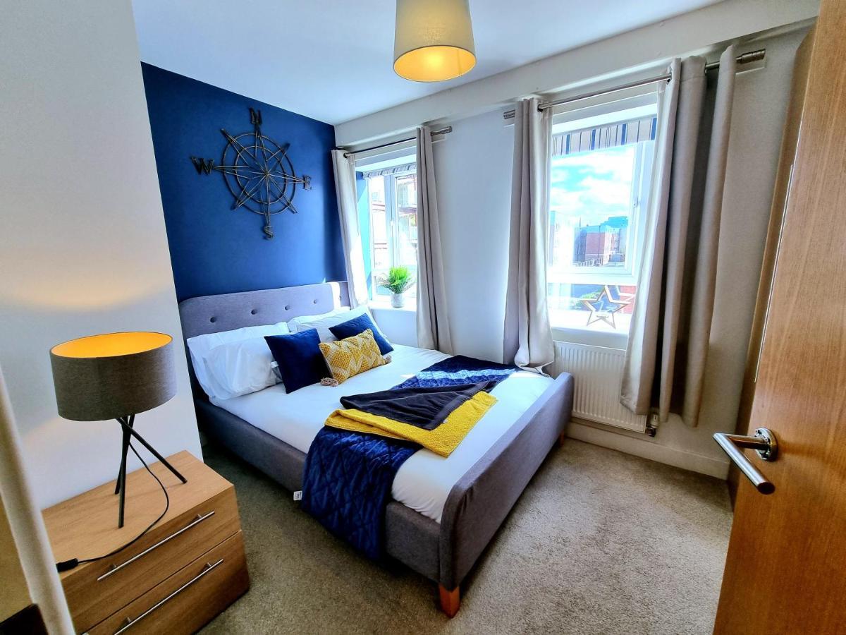 Luxury 2-Bedroom Service Apartment With Balcony Manchester Esterno foto
