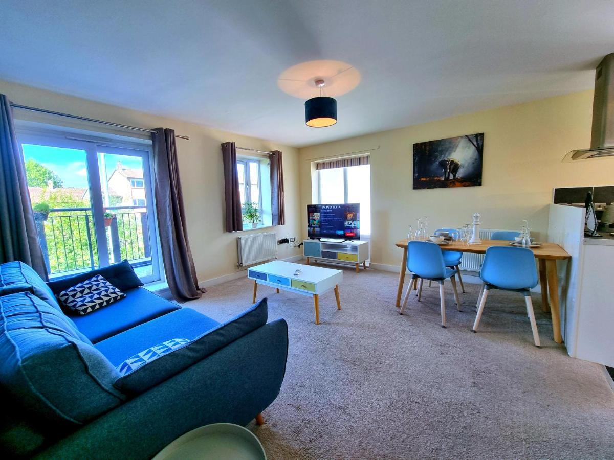 Luxury 2-Bedroom Service Apartment With Balcony Manchester Esterno foto